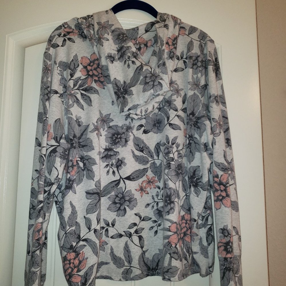 💋Calvin Klein Floral Hoddie 2 Listings for $15💋 - Picture 3 of 5